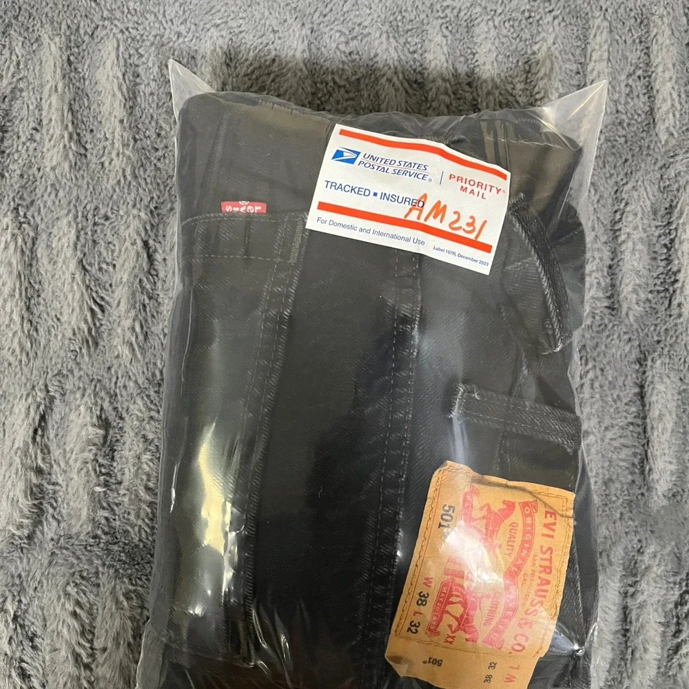 Levi Strauss Co 501 Original Riveted Mens Black Denim Jeans W38 L32